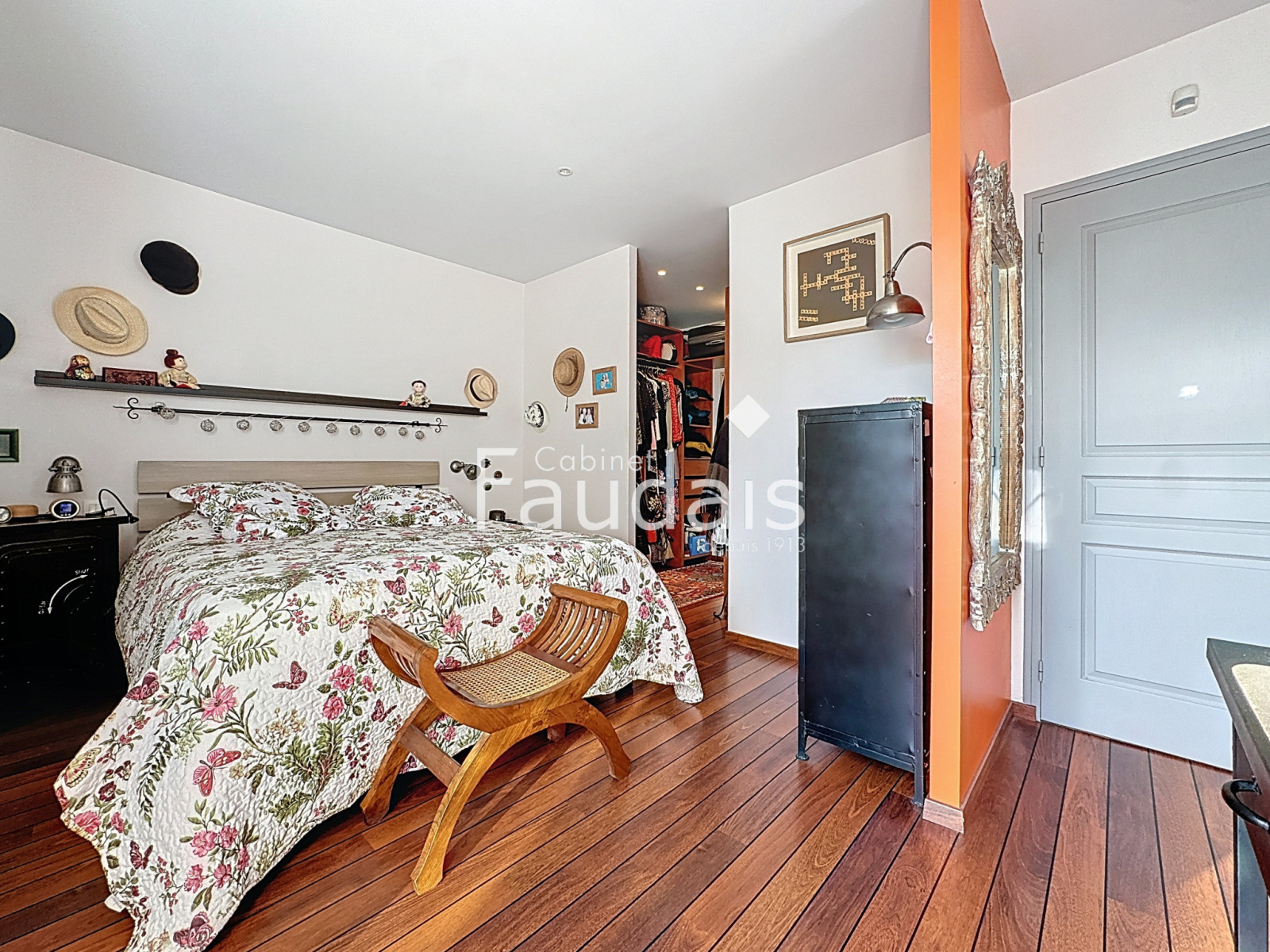 
                                                Vente
                                                  HEBECREVON-Maison contemporaine spacieuse avec vie de plain