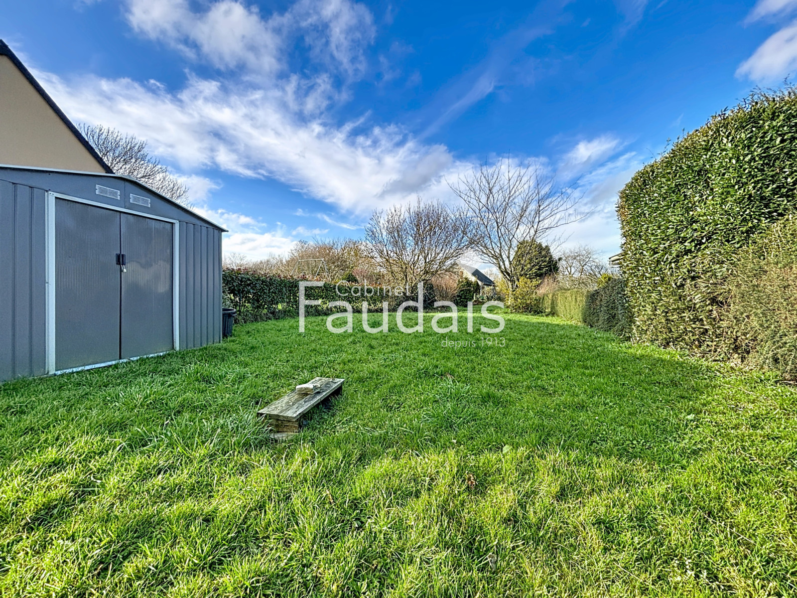 
                                                Vente
                                                 HEBECREVON, Maison rénovée de 75m2, 2 chambres