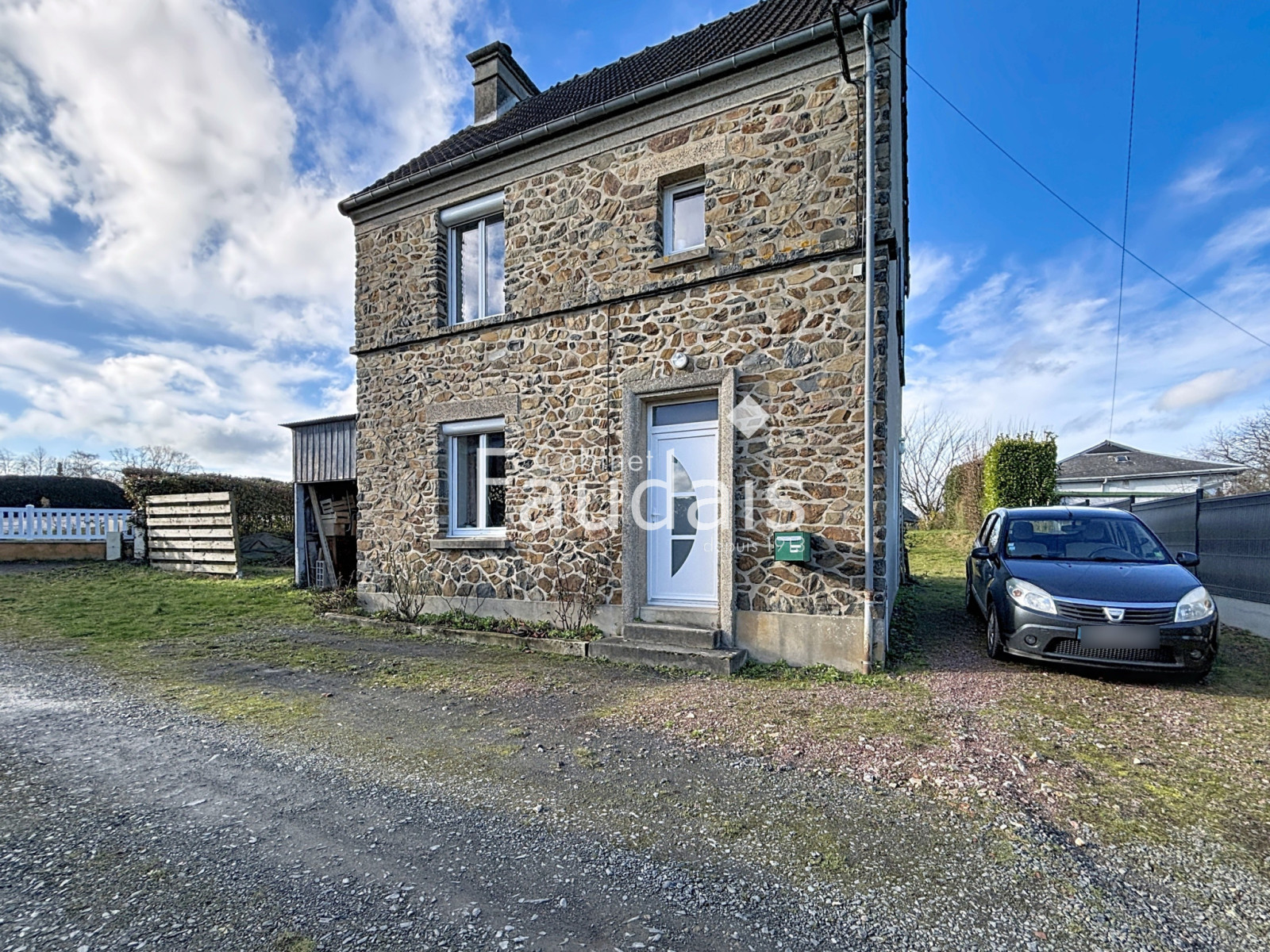 
                                                Vente
                                                 HEBECREVON, Maison rénovée de 75m2, 2 chambres