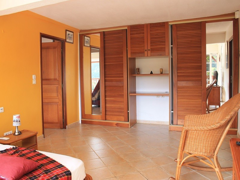 
                                                Vente
                                                 VILLA MEUBLÉE F7