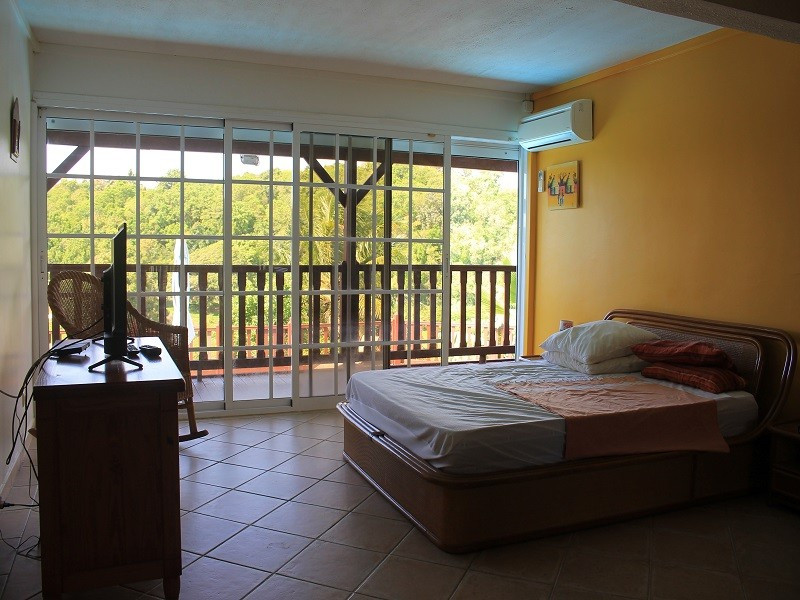 
                                                Vente
                                                 VILLA MEUBLÉE F7