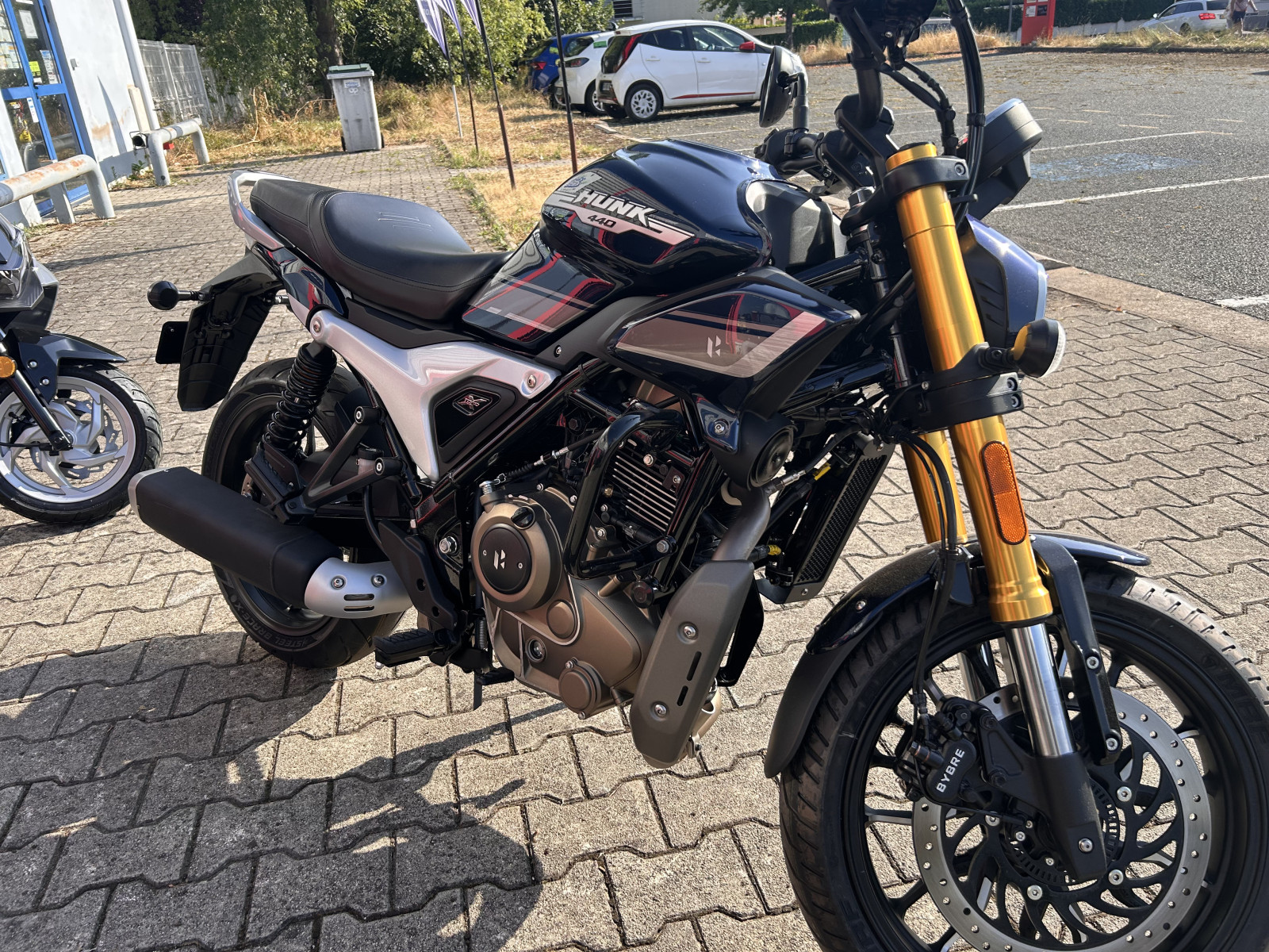 
                                                Moto - Scooter
                                                 Hero 😉 **HERO HUNK 440 – NEUVE 2026 – 1 KM – GARANTIE CONSTRUCTEUR** 😉 2026