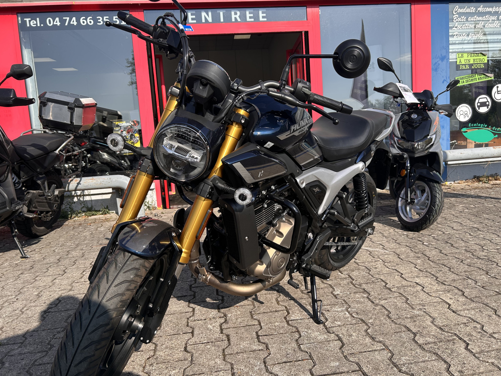 
                                                Moto - Scooter
                                                 Hero 😉 **HERO HUNK 440 – NEUVE 2026 – 1 KM – GARANTIE CONSTRUCTEUR** 😉 2026