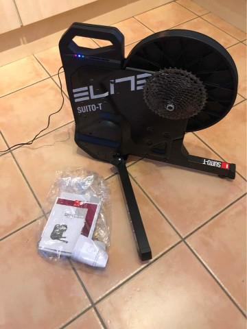 
                                                Vélos
                                                 Home trainer Elite Suito T