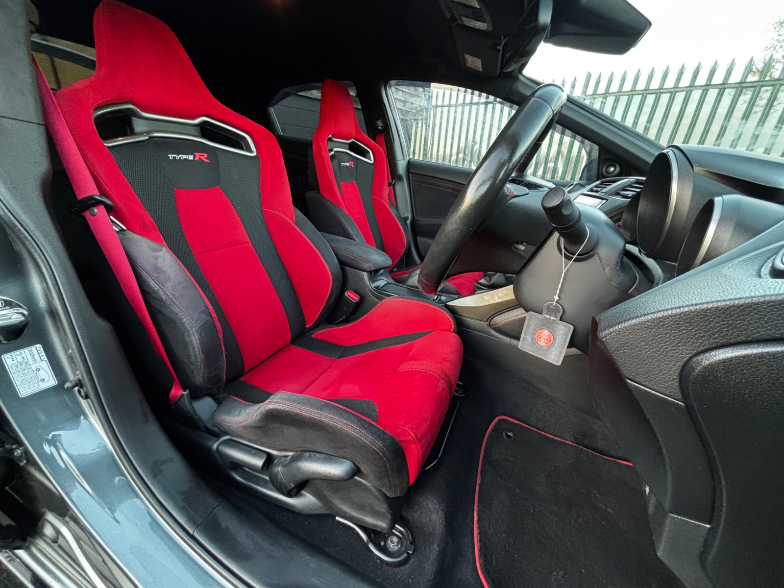 
                                                Voiture
                                                 Honda Civic GT