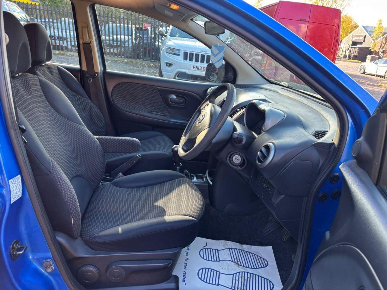 
                                                Voiture
                                                 Honda Note 1.4 16v SE Hatchback 5dr Petrol Manual (150 g/km, 87 bhp) Hatchback