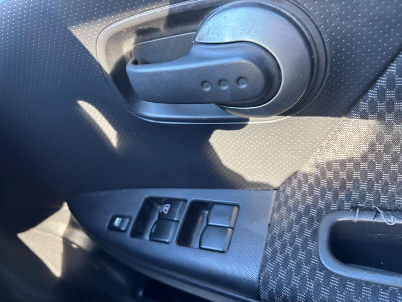 
                                                Voiture
                                                 Honda Note 1.4 16v SE Hatchback 5dr Petrol Manual (150 g/km, 87 bhp) Hatchback