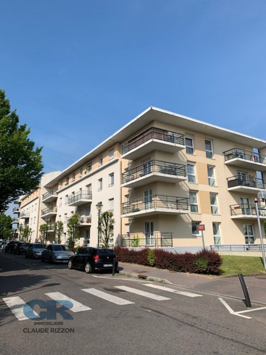 
                                                Vente
                                                 HOPITAL CENTRAL - F2A loué à vendre