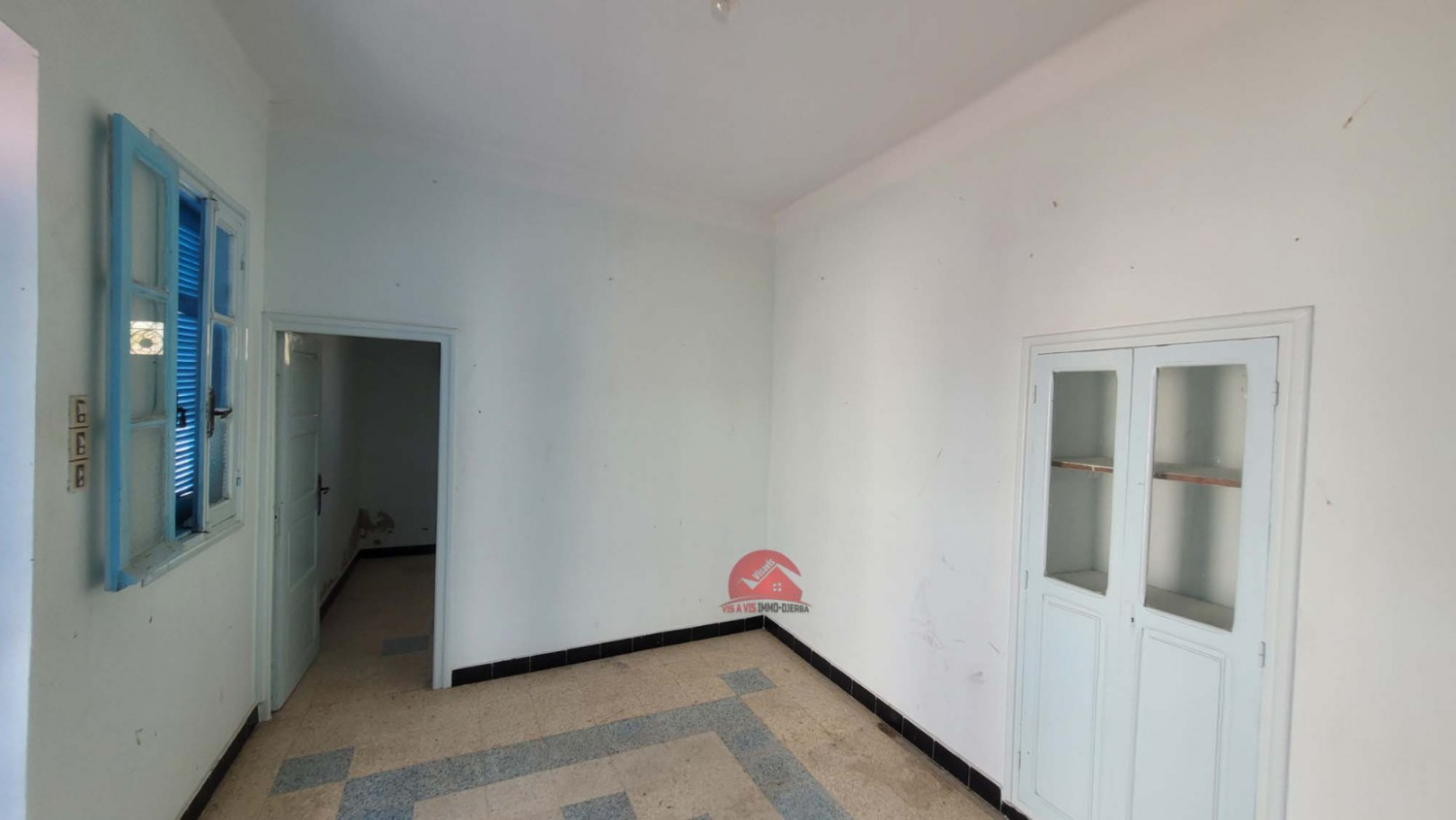 
                                                Vente
                                                 HOUCH TYPIQUE À HOUMT SOUK DJERBA ZU