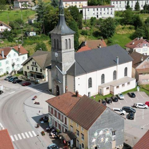 
                                                Location
                                                 HTES-VOSGES dans village touristique - F1 - 360€