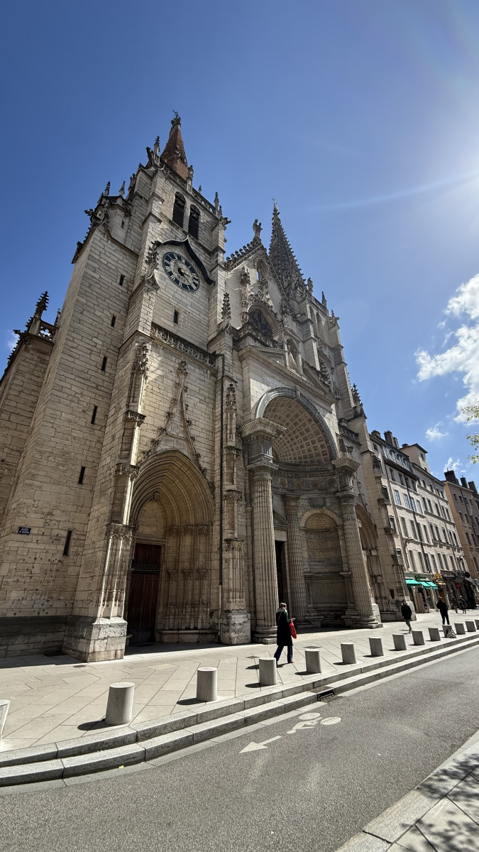 
                                                Vente
                                                 Hyper-centre de Lyon 69001- Duplex cosy au Coeur de la Presqu'île / Saint-Nizier.