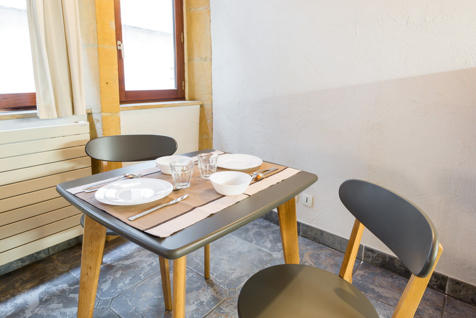 
                                                Vente
                                                 Hyper-centre de Lyon 69001- Duplex cosy au Coeur de la Presqu'île / Saint-Nizier.