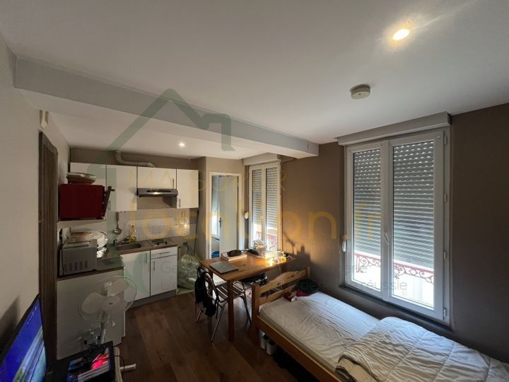 
                                                Location
                                                 HYPER CENTRE ST QUENTIN :