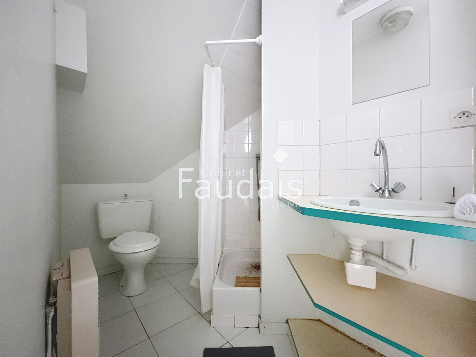 
                                                Vente
                                                 HYPER CENTRE-VILLE DE SAINT-LO