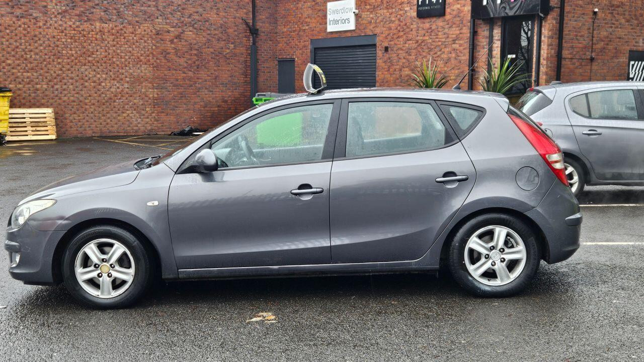 
                                                Voiture
                                                 Hyundai I30 1.4 Comfort Hatchback 5dr Petrol Manual Euro 4 (108 bhp) MOT 11/26 119K PSH DRIVES WELL