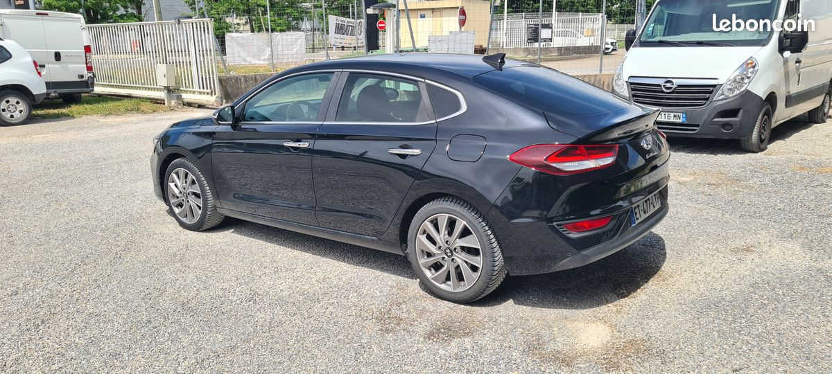 
                                                Voiture
                                                 HYUNDAI i30 Fastback 1.4 T-GDi 140ch Creative