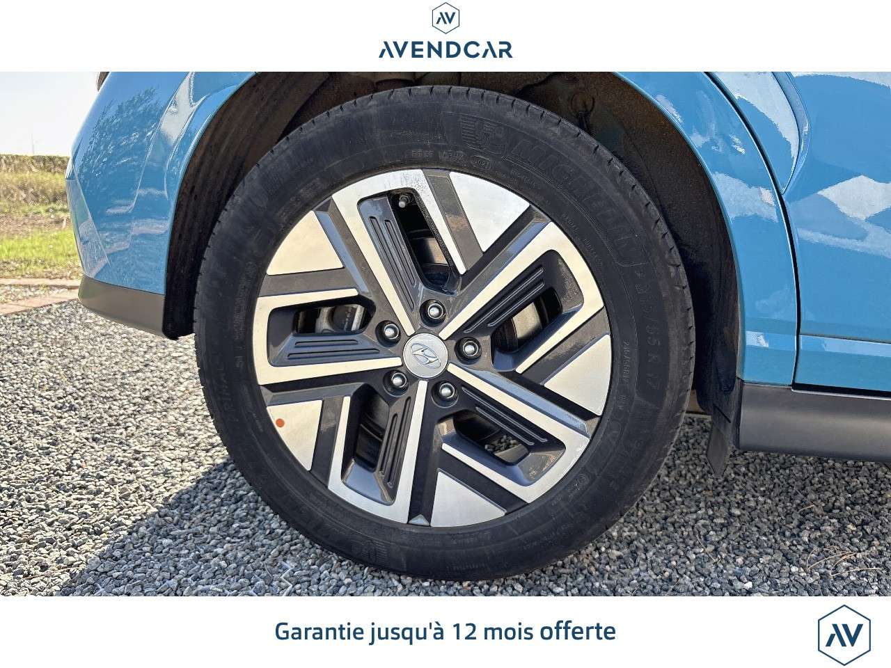
                                                Voiture
                                                 HYUNDAI KONA