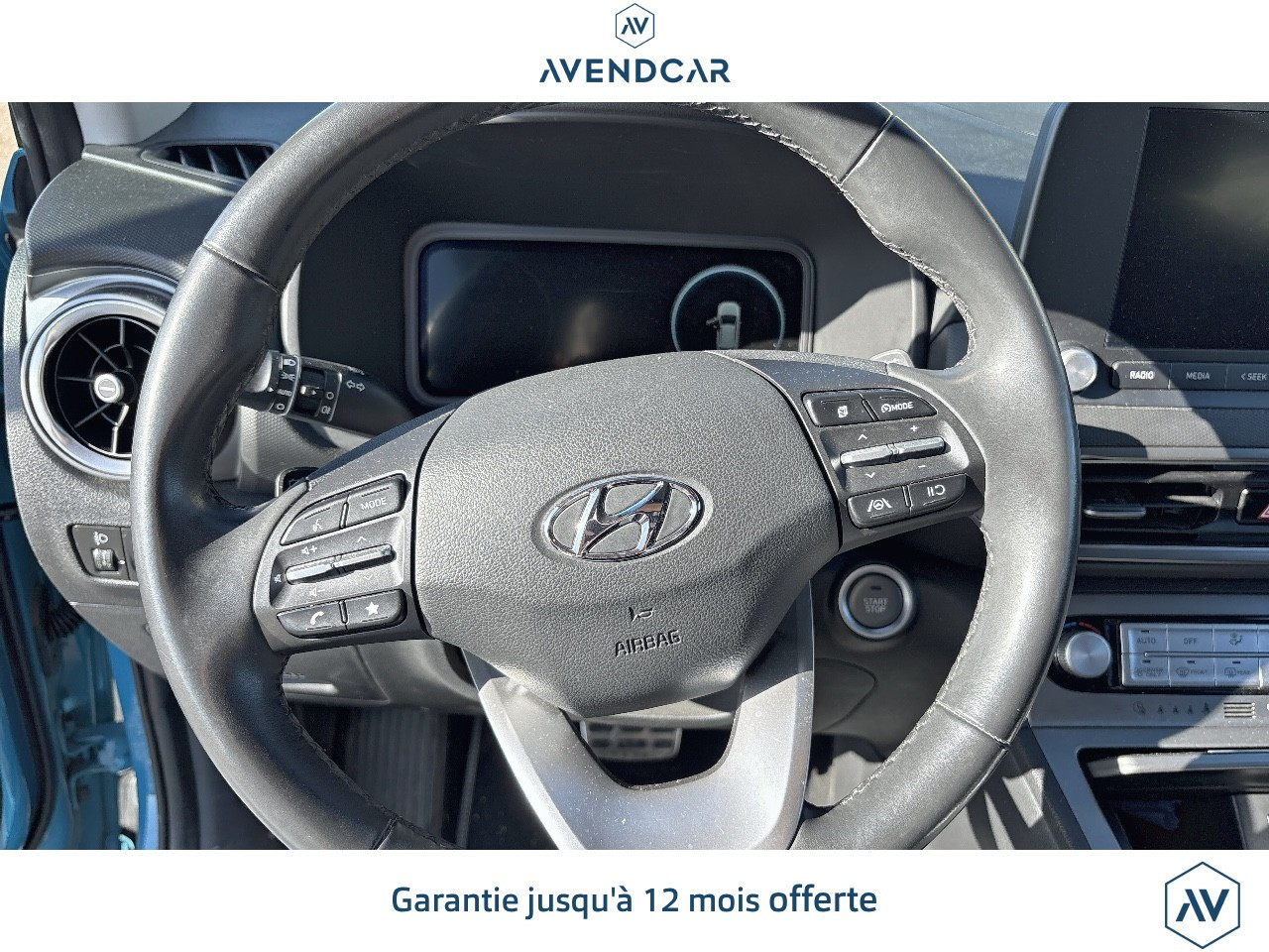 
                                                Voiture
                                                 HYUNDAI KONA