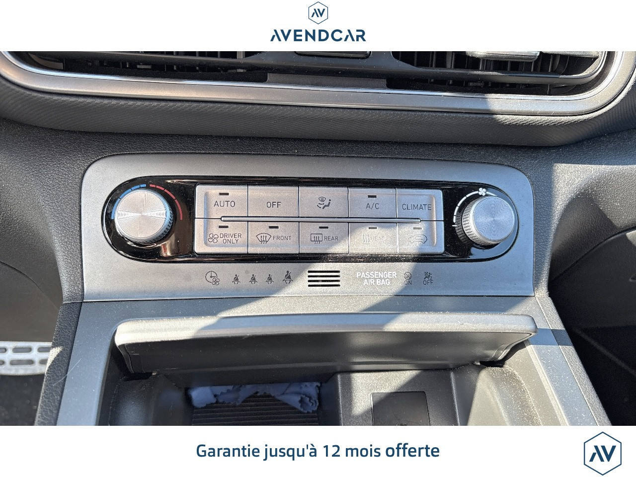 
                                                Voiture
                                                 HYUNDAI KONA