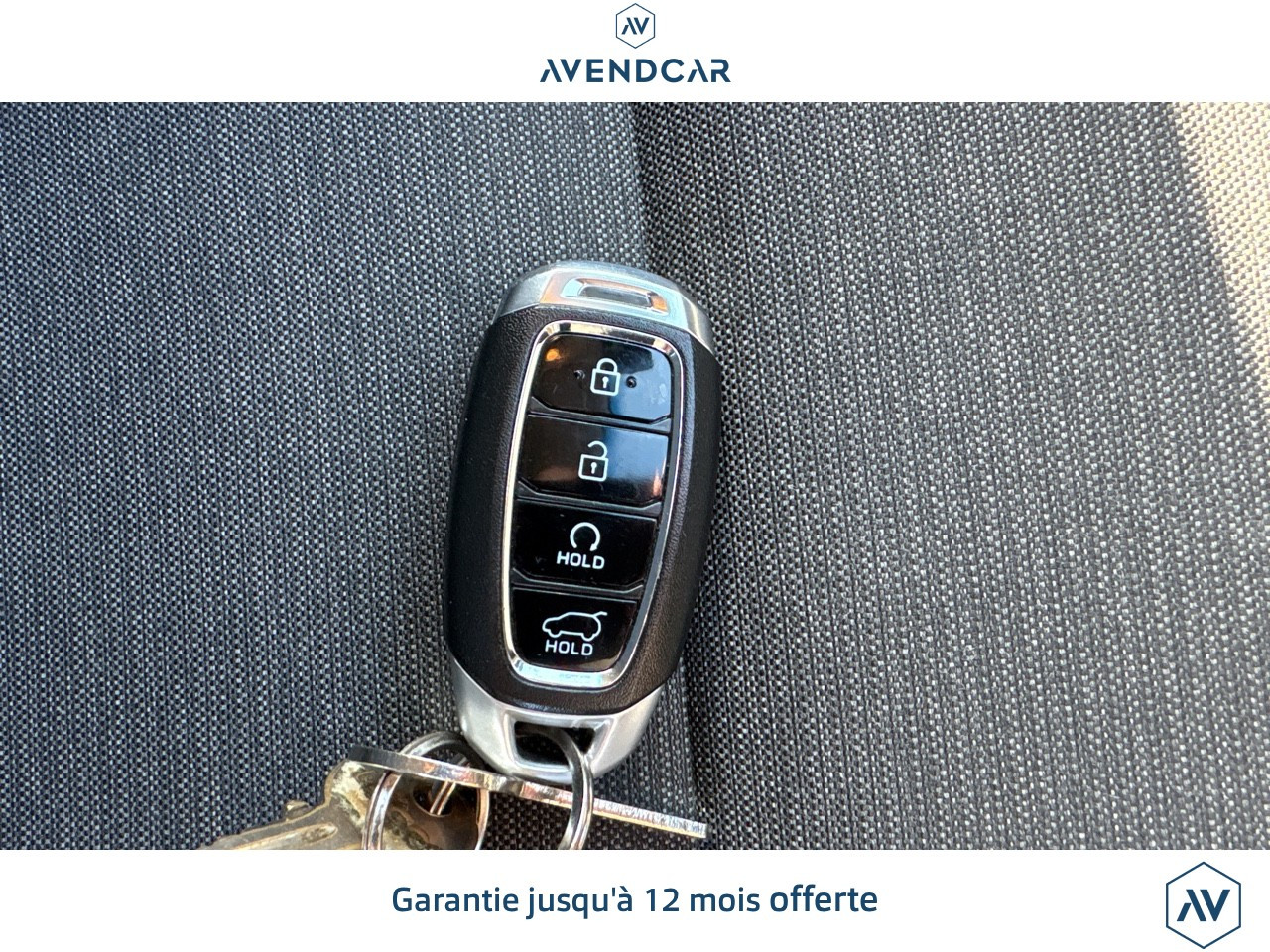 
                                                Voiture
                                                 HYUNDAI KONA