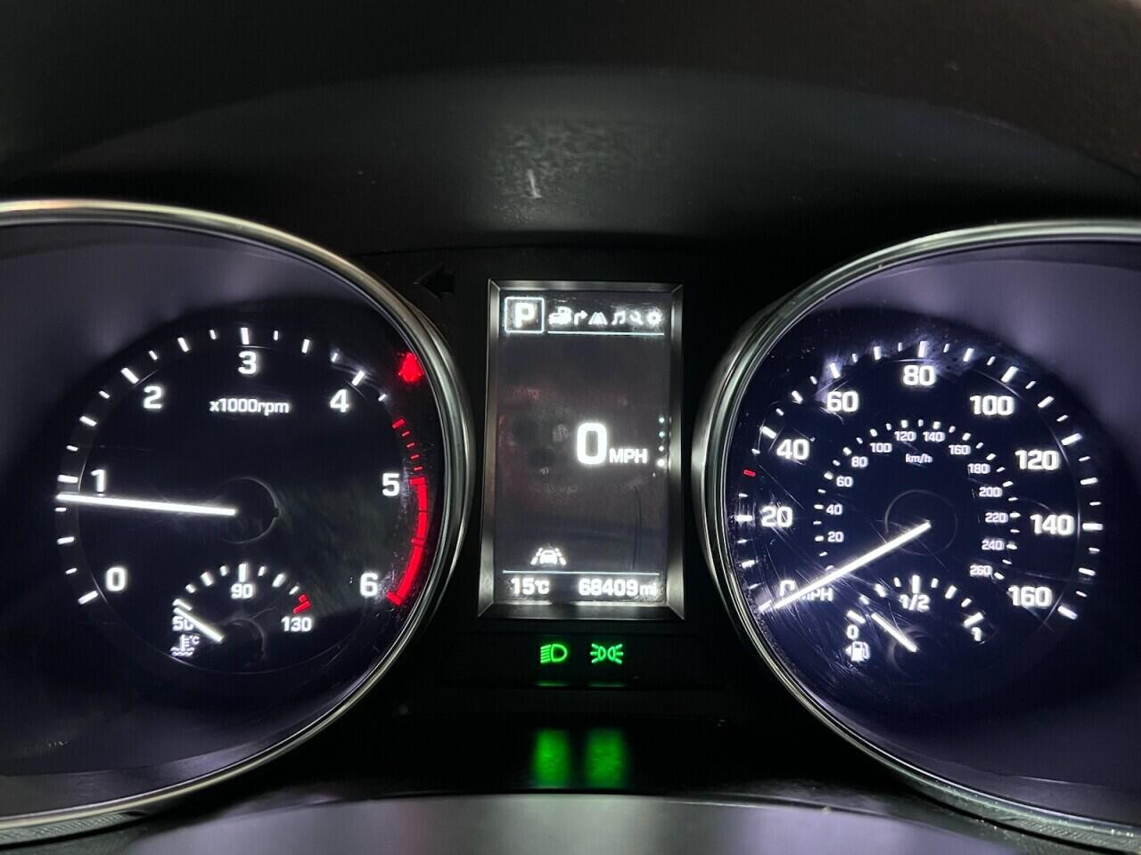 Voiture
                                                 Hyundai Santa Fe 2.2 CRDi Blue Drive Wiggins Edition SUV 5dr Diesel Auto 4WD Euro 6 (s/s) (7 Seat) (200 ps)