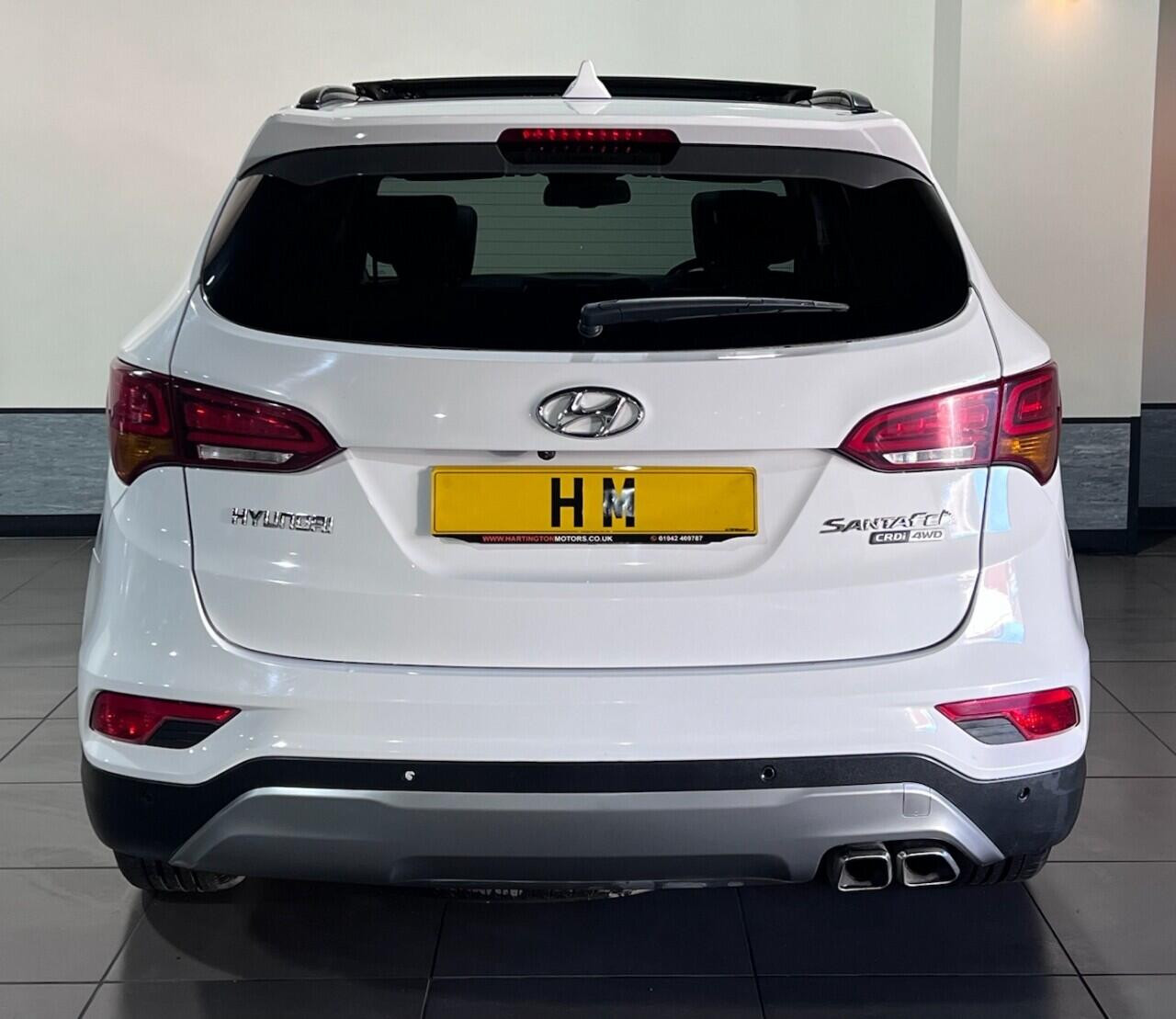 
                                                Voiture
                                                 Hyundai Santa Fe 2.2 CRDi Blue Drive Wiggins Edition SUV 5dr Diesel Auto 4WD Euro 6 (s/s) (7 Seat) (200 ps)