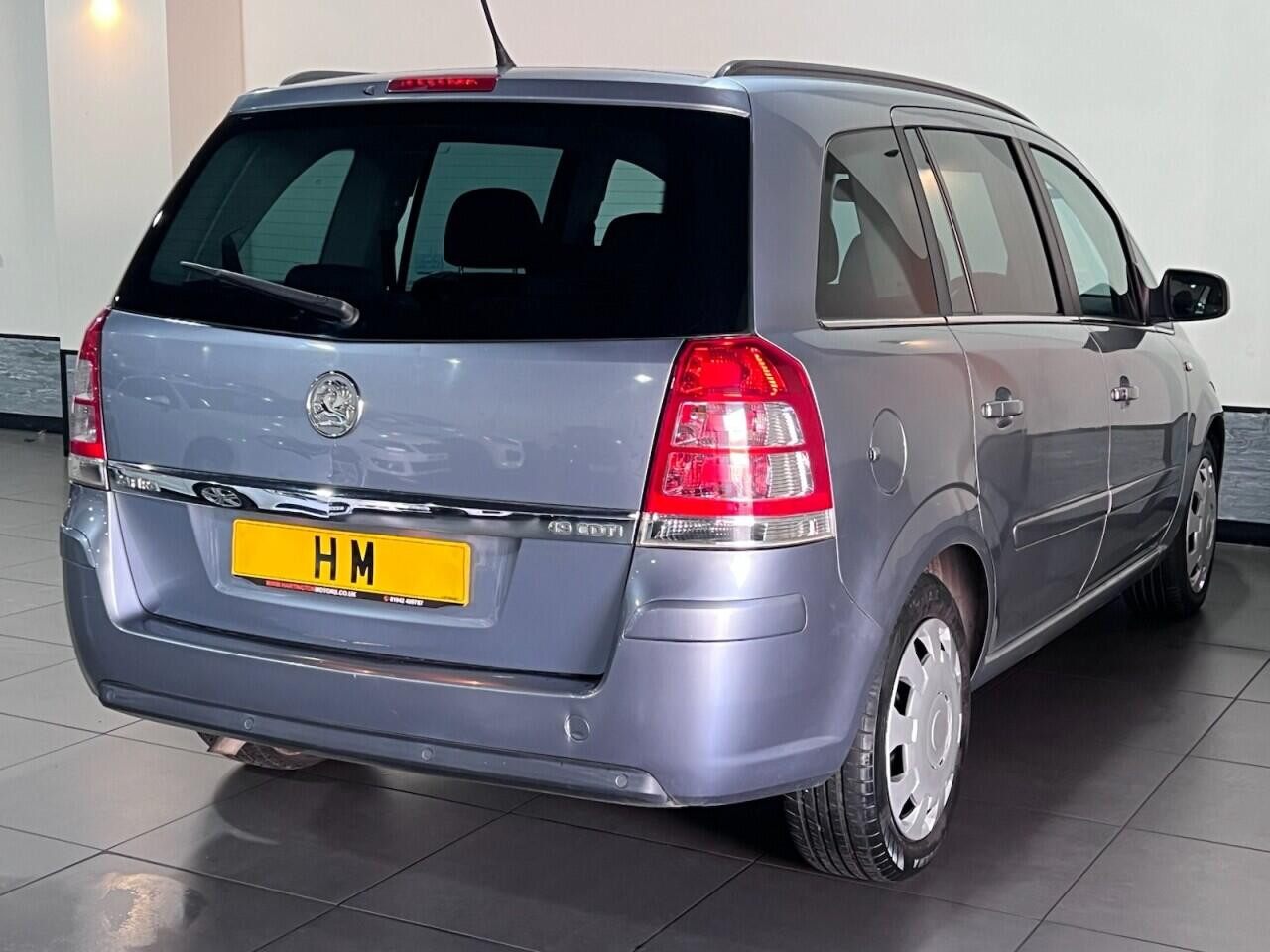 
                                                Voiture
                                                 Hyundai Zafira 1.9 CDTi Exclusiv MPV 5dr Diesel Auto Euro 4 (120 ps) MPV
