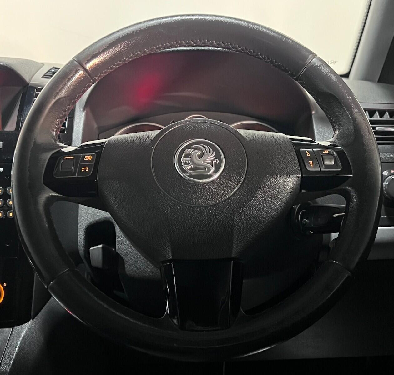 
                                                Voiture
                                                 Hyundai Zafira 1.9 CDTi Exclusiv MPV 5dr Diesel Auto Euro 4 (120 ps) MPV