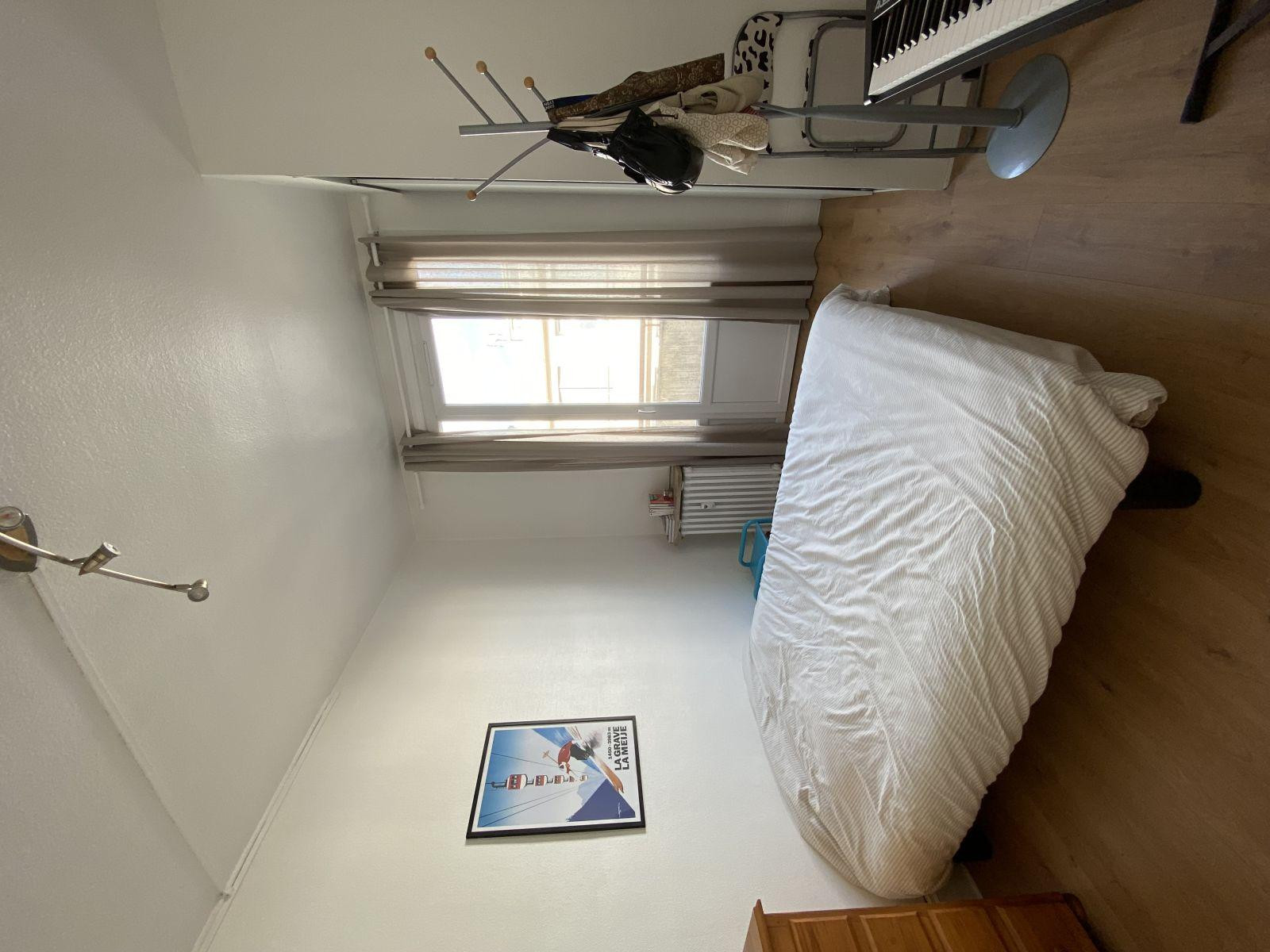 
                                                Location
                                                 Idéal étudiant à proximité de la fac