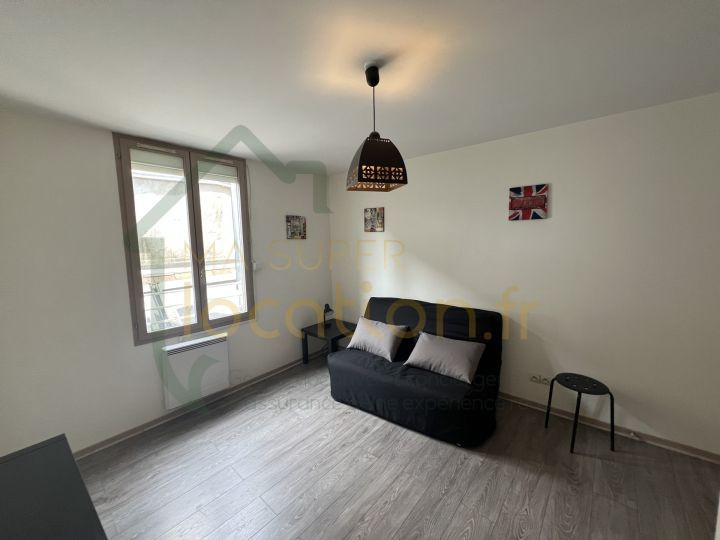 
                                                Location
                                                 IDEAL ETUDIANT T2 MEUBLE HYPER CENTRE DIJON