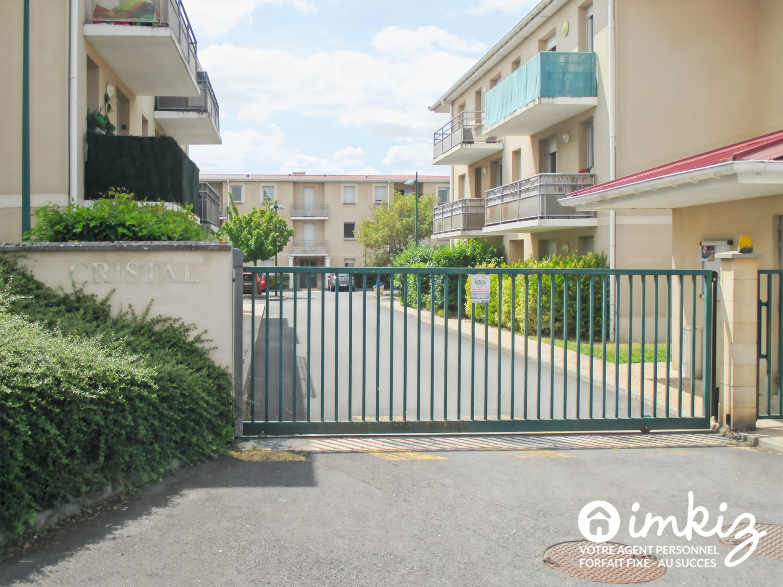 
                                                Vente
                                                 ideal investisseur - appartement 2 pièces avec ter