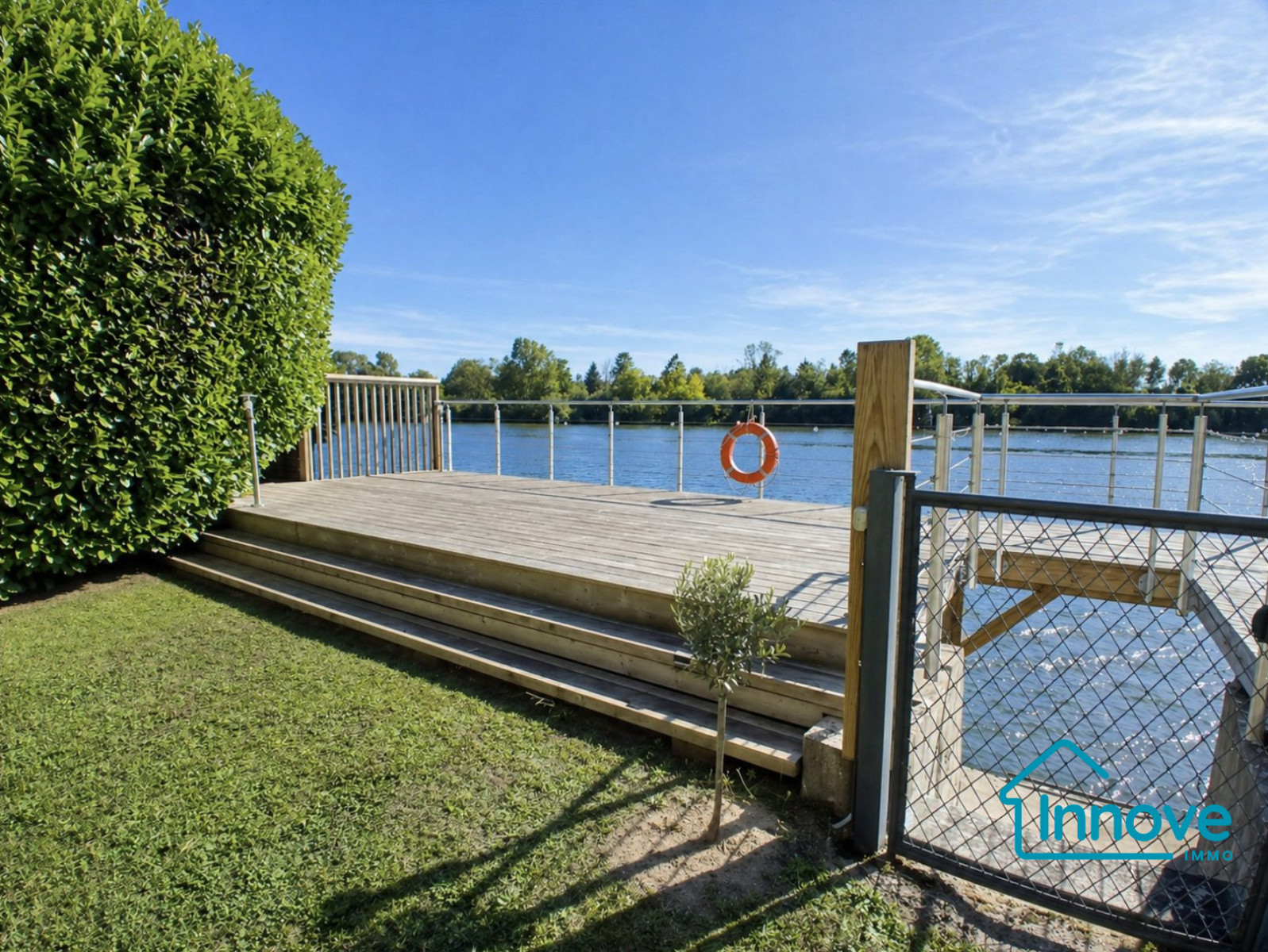 
                                                Vente
                                                 Ile privée Vaux sur Seine