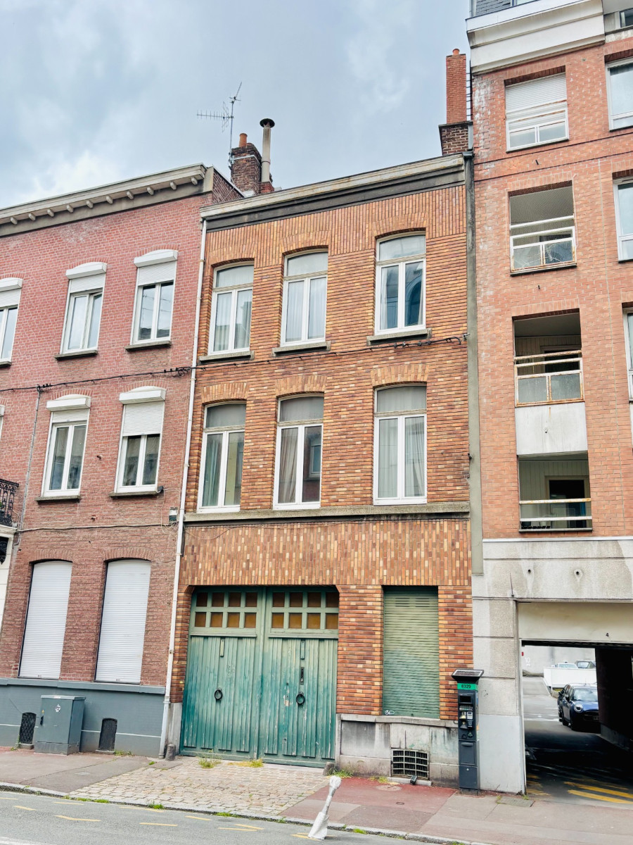 
                                                Vente
                                                 Immeuble 300 m2 - Lille Centre