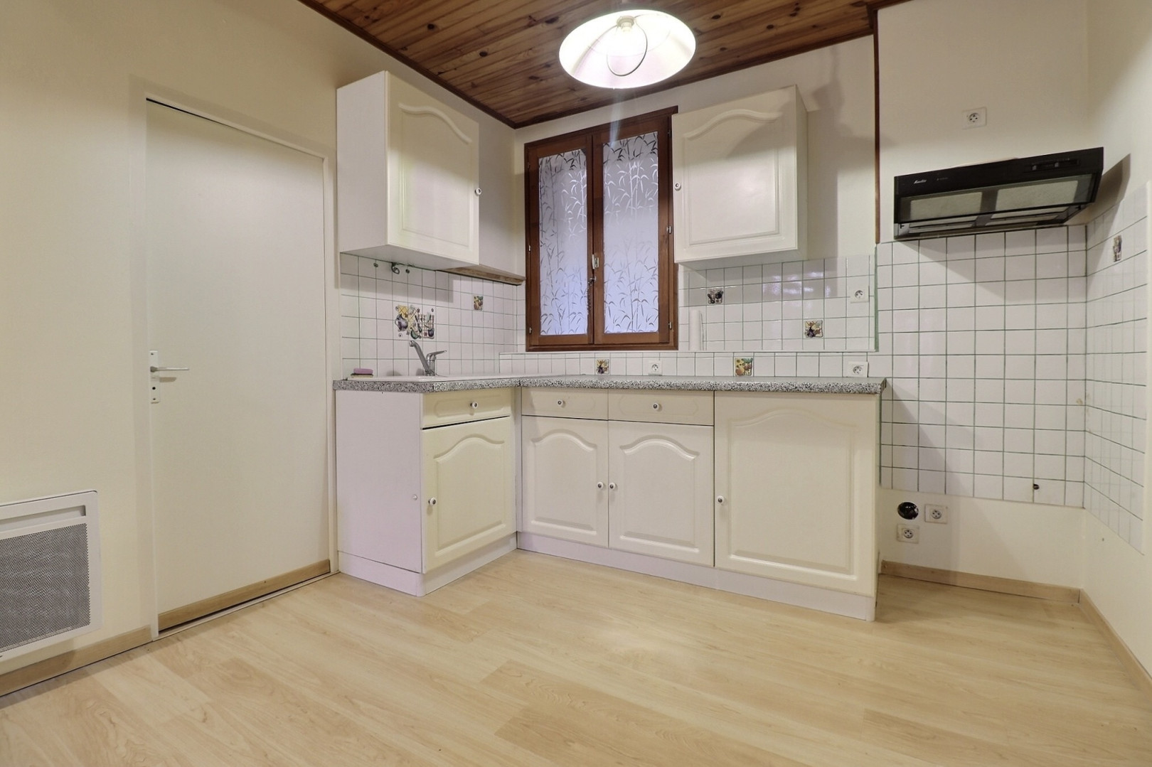 
                                                Vente
                                                 Immeuble 9 pièces