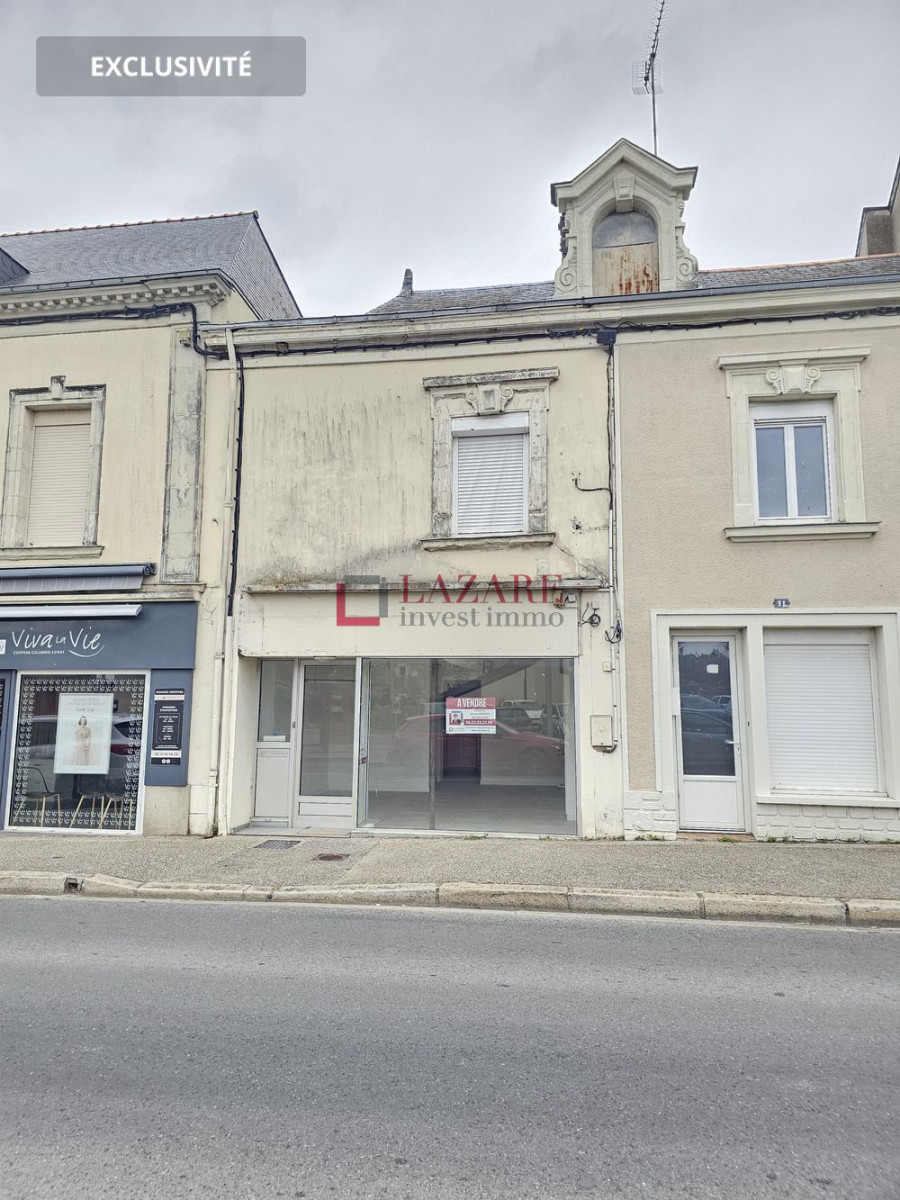 
                                                Vente
                                                 Immeuble avec local commercial coeur de bourg