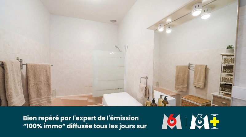 
                                                Vente
                                                 Immeuble de 165 m²