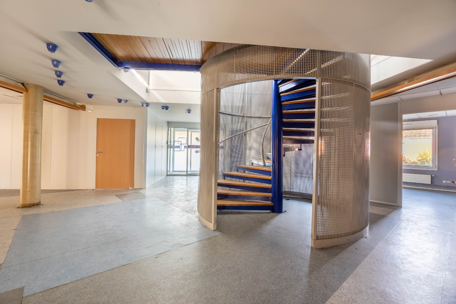 
                                                Vente
                                                 Immeuble de Bureaux de 516 m² à Somain (59)