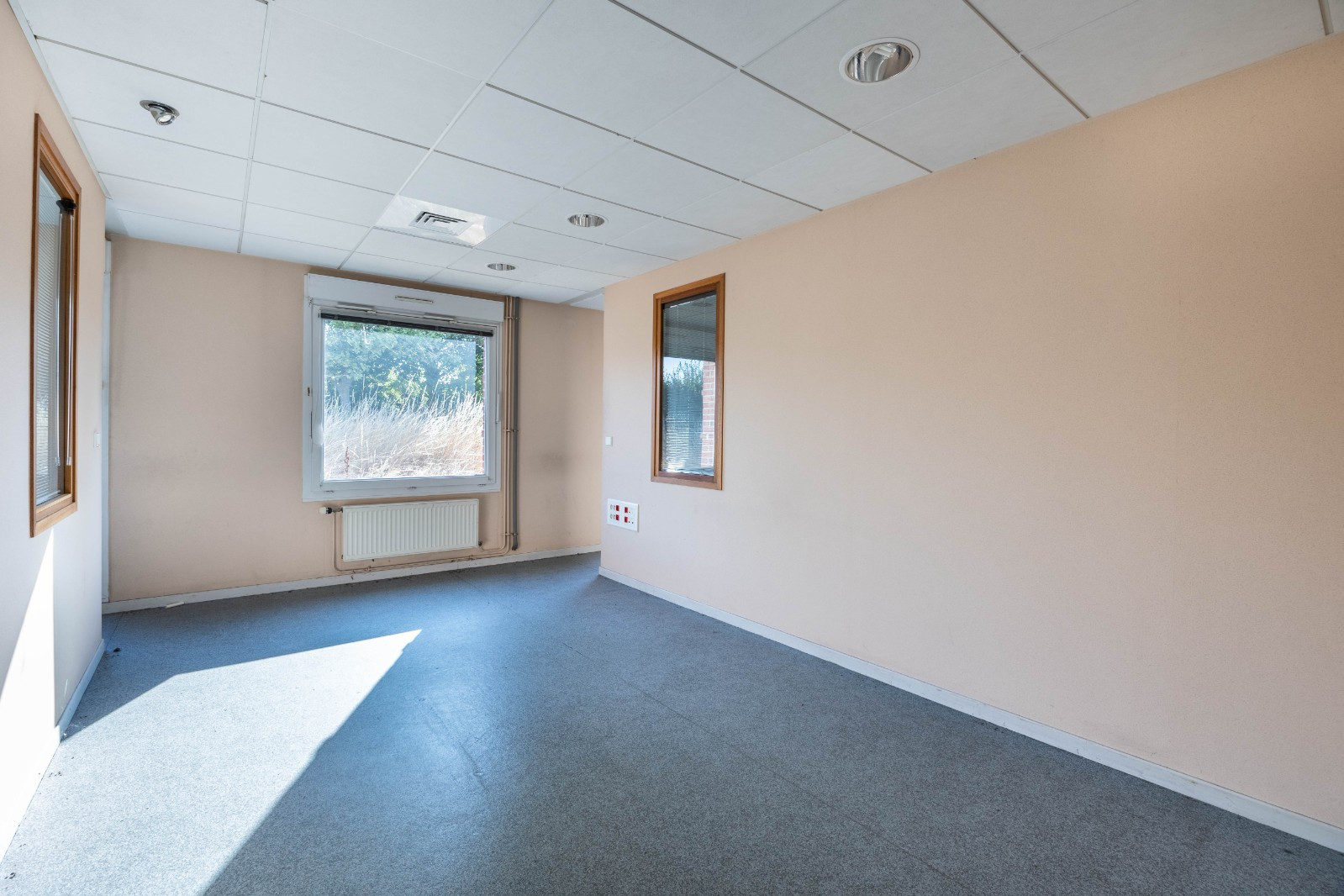 
                                                Vente
                                                 Immeuble de Bureaux de 516 m² à Somain (59)