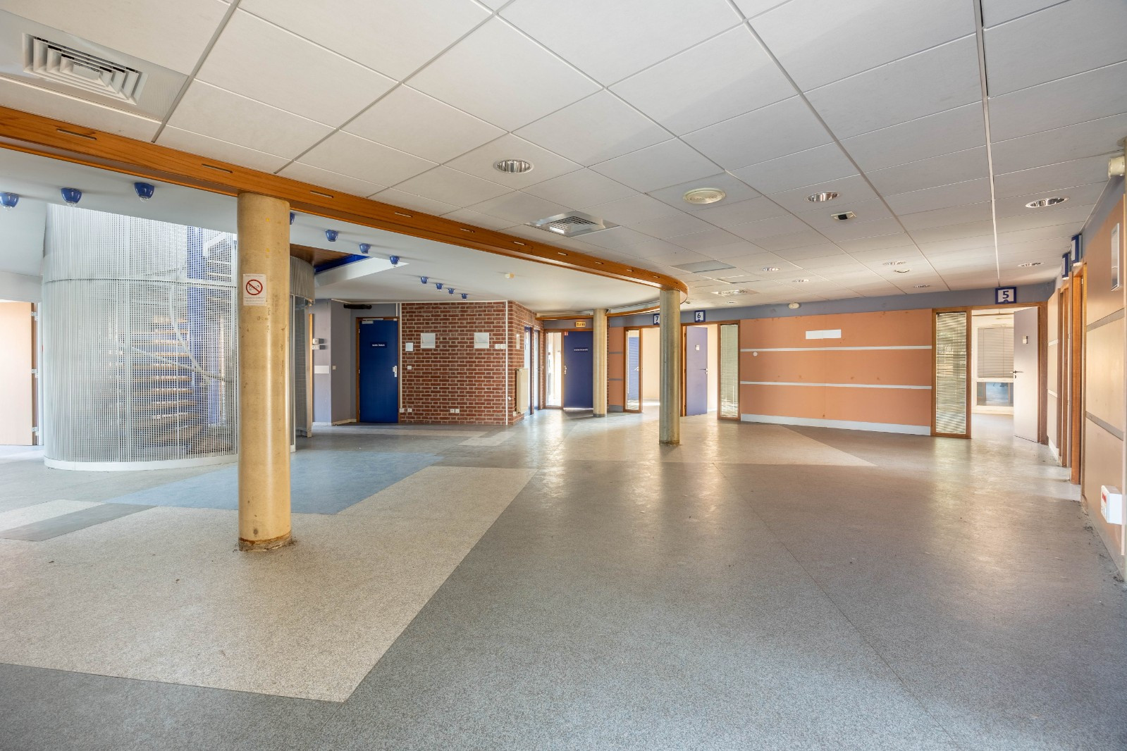 
                                                Vente
                                                 Immeuble de Bureaux de 516 m² à Somain (59)