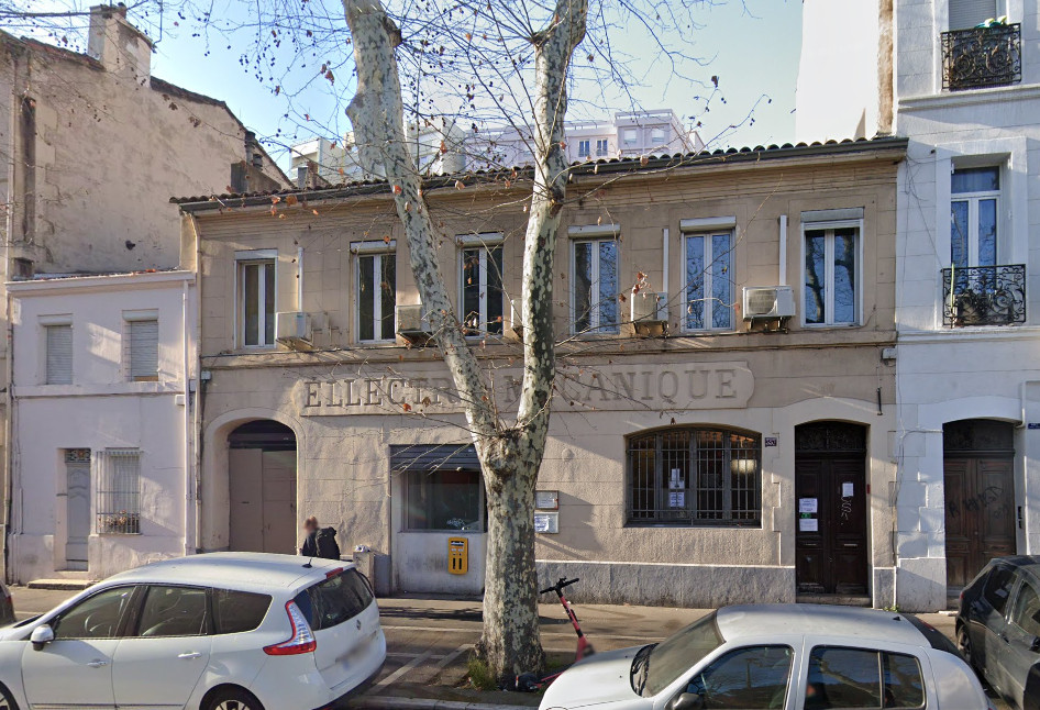 
                                                Vente
                                                 Immeuble de bureaux indépendant – Métro National