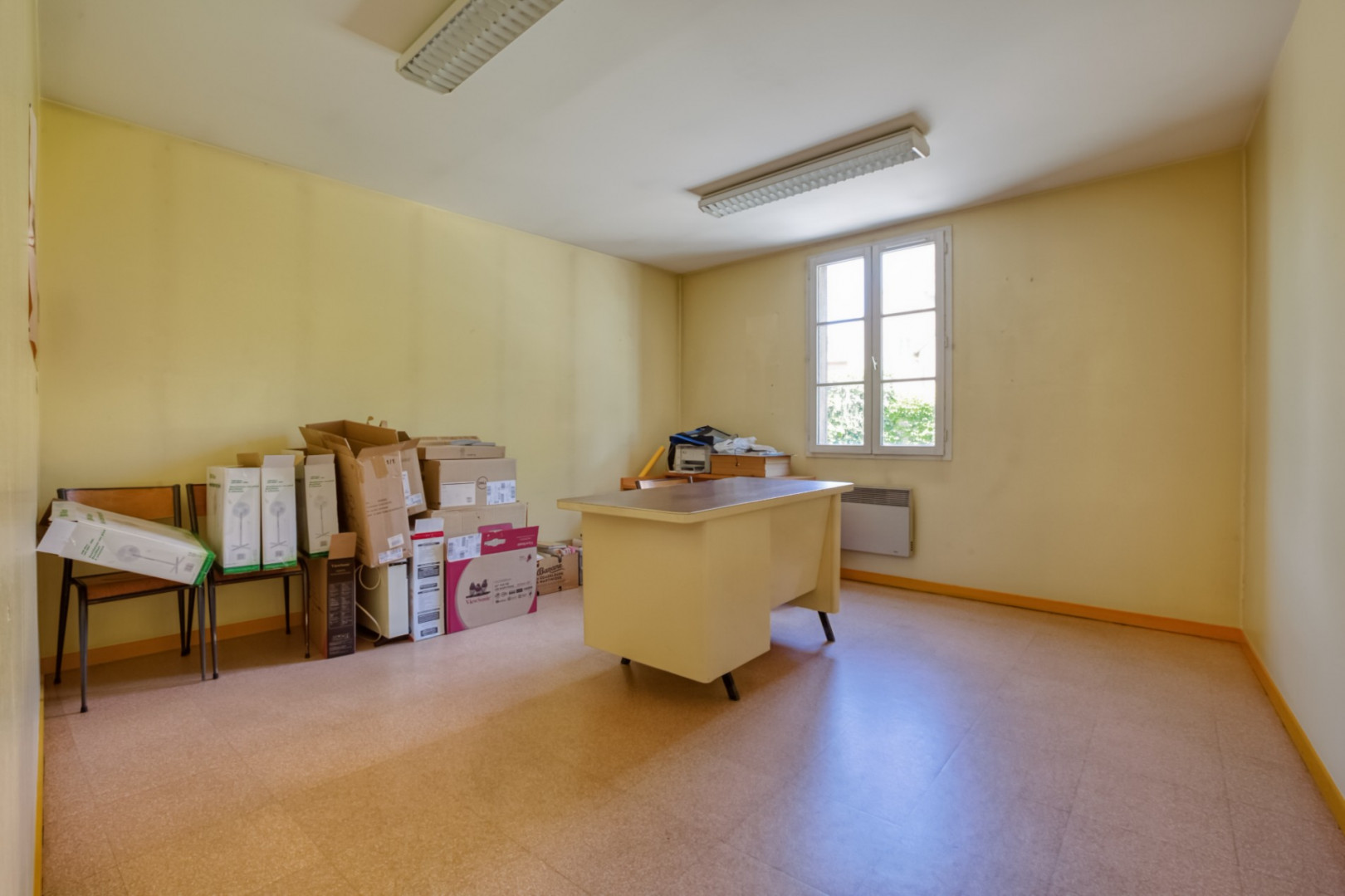 
                                                Vente
                                                 Immeuble de bureaux  loués à La Châtre (36)