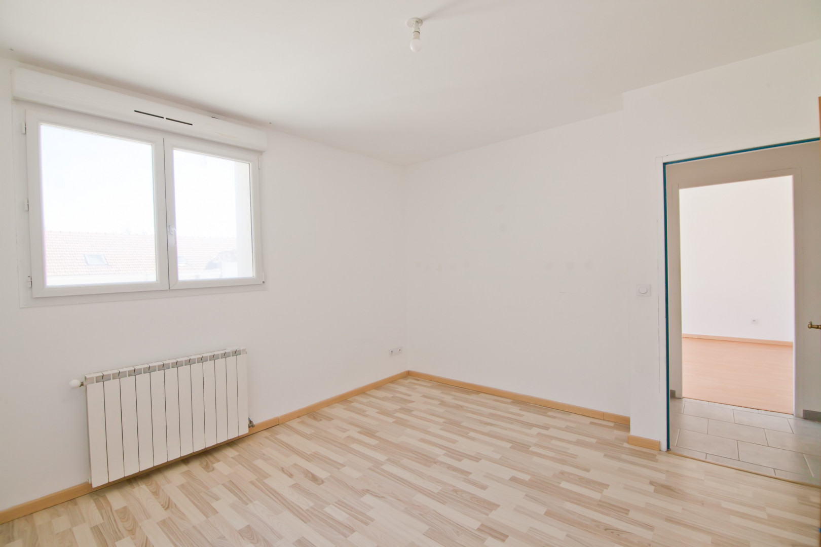 
                                                Vente
                                                 Immeuble de rapport  15 appartements  Romilly (10)