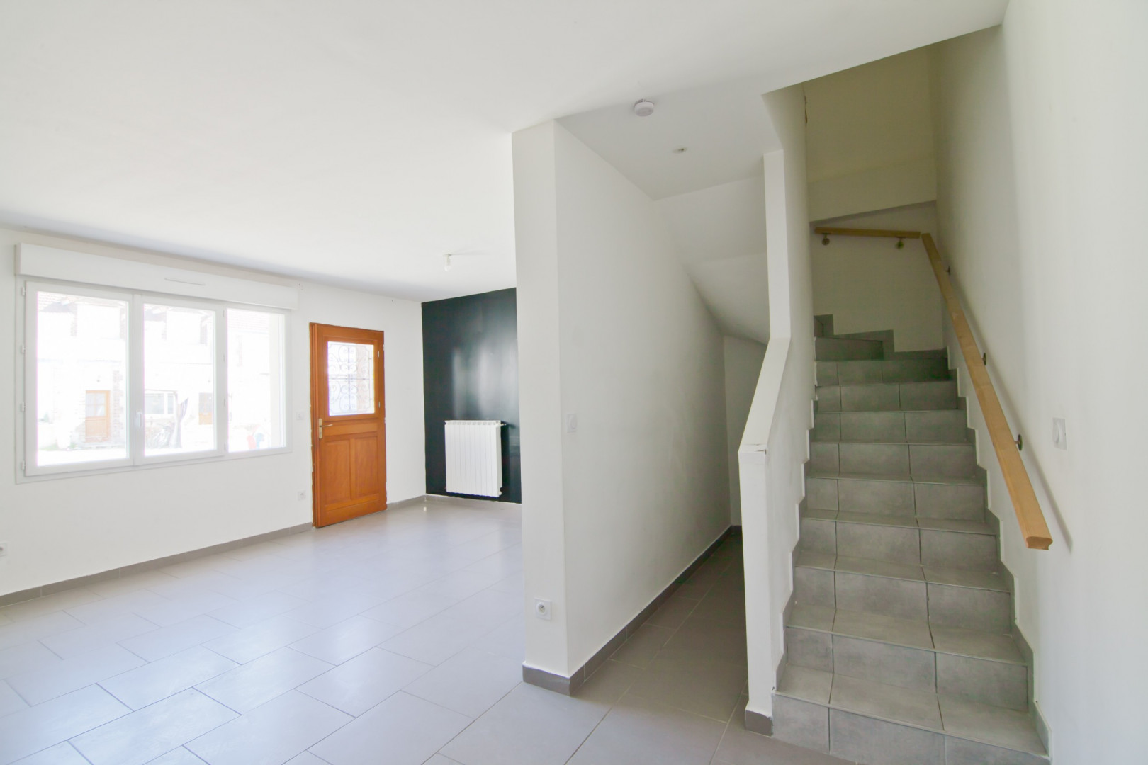 
                                                Vente
                                                 Immeuble de rapport  15 appartements  Romilly (10)