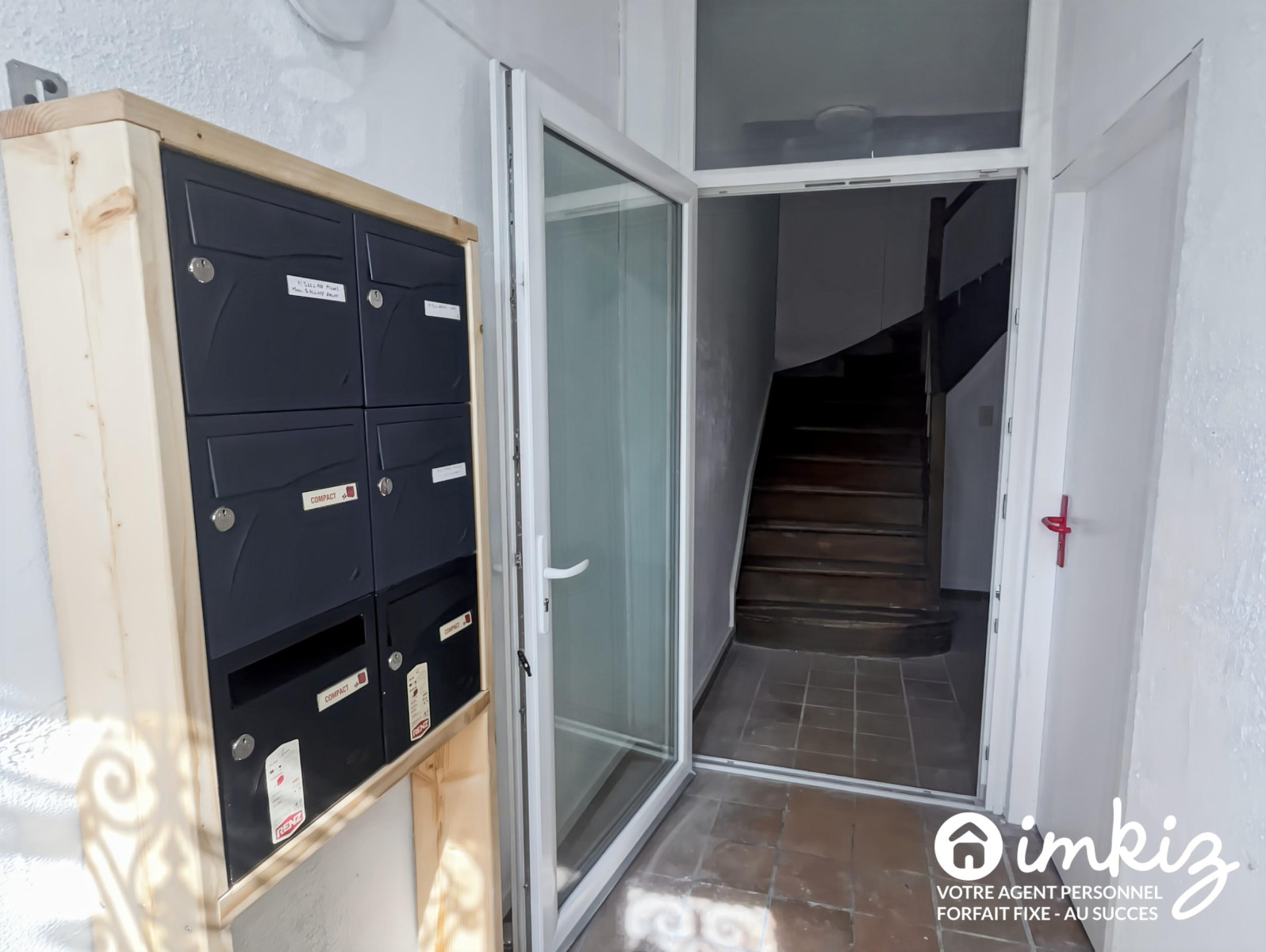 
                                                Vente
                                                 immeuble de rapport 8% poss 10%  aucun travaux