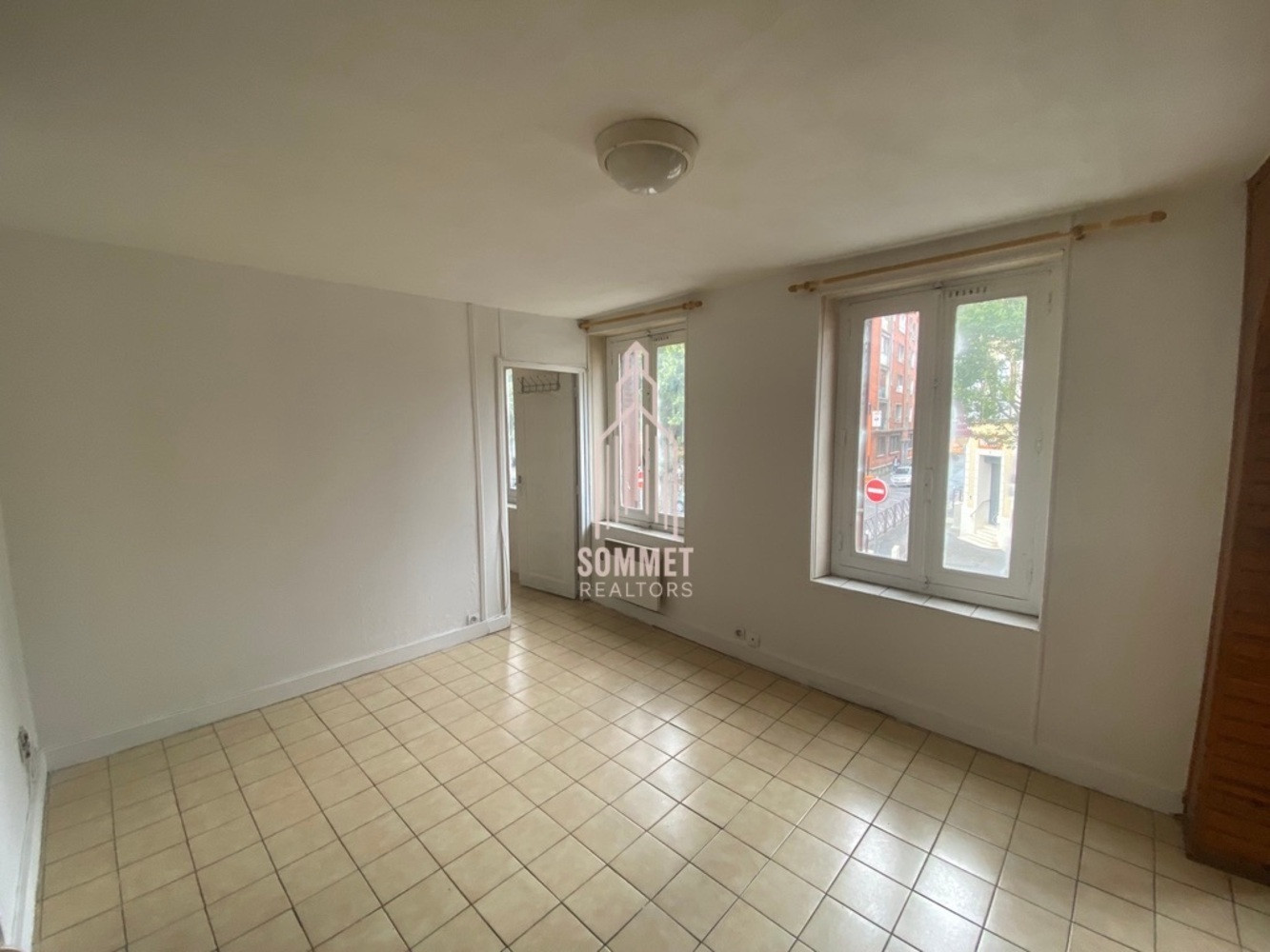 
                                                Vente
                                                 IMMEUBLE DE RAPPORT - STAINS -