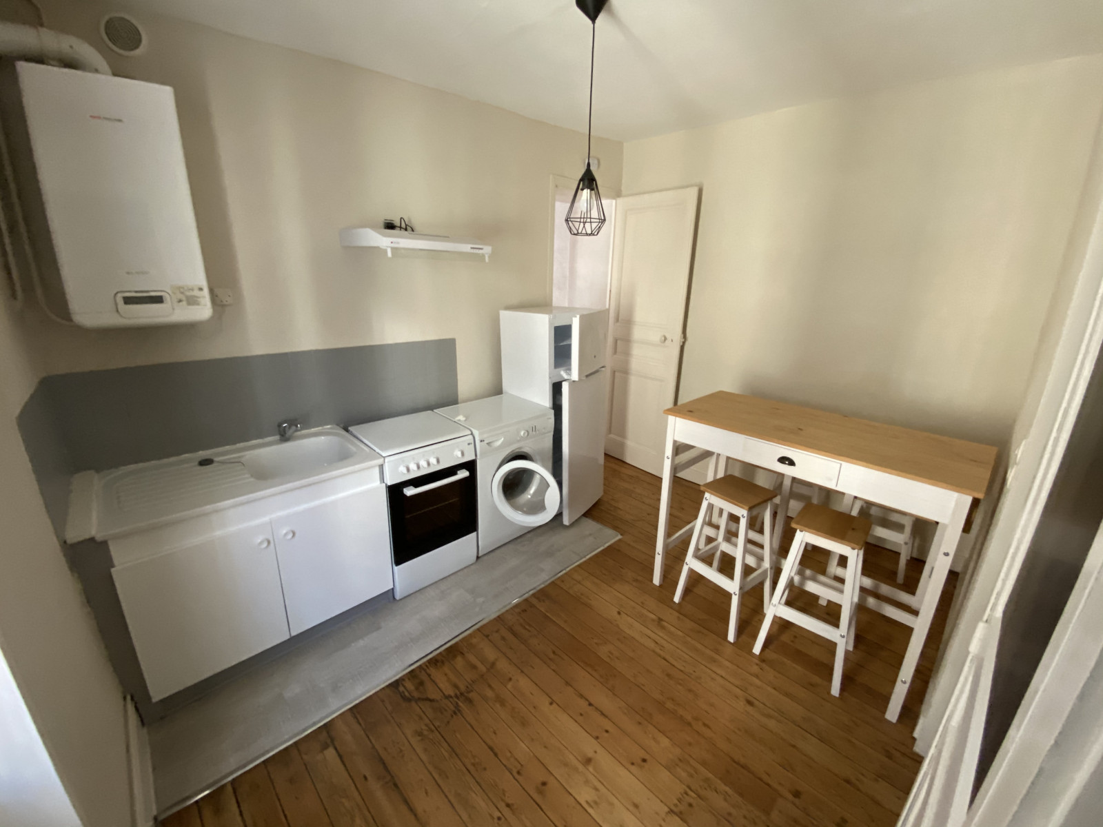 
                                                Vente
                                                 IMMEUBLE D'INVESTISSEMENT CHATELLERAULT