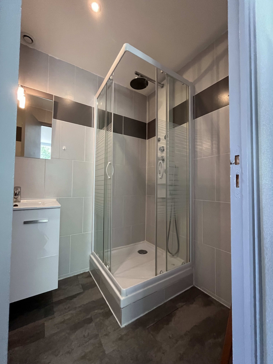 
                                                Vente
                                                 IMMEUBLE D'INVESTISSEMENT NIORT