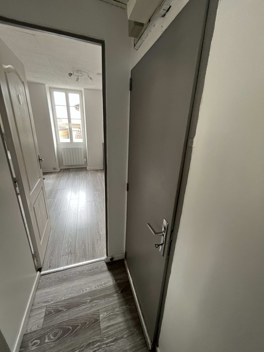 
                                                Vente
                                                 IMMEUBLE D'INVESTISSEMENT NIORT