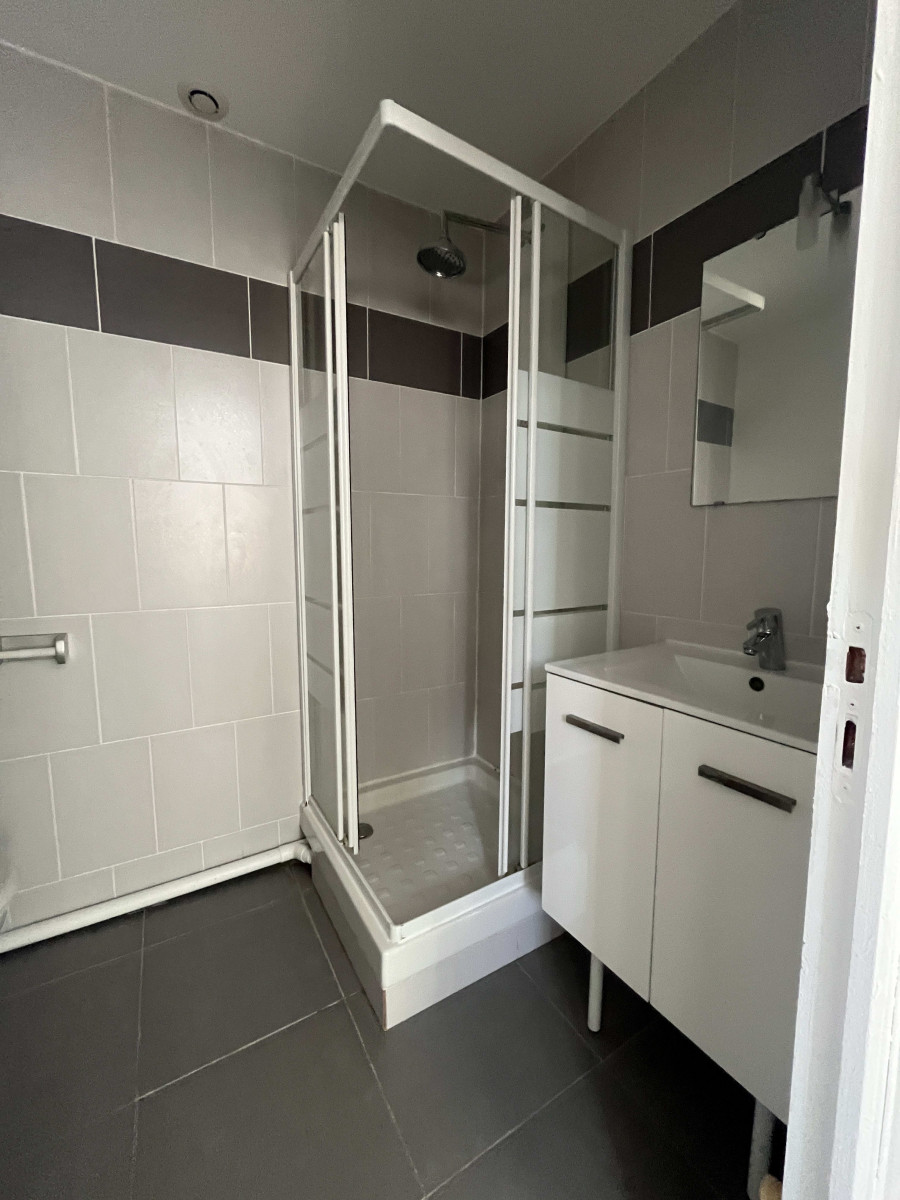 
                                                Vente
                                                 IMMEUBLE D'INVESTISSEMENT NIORT