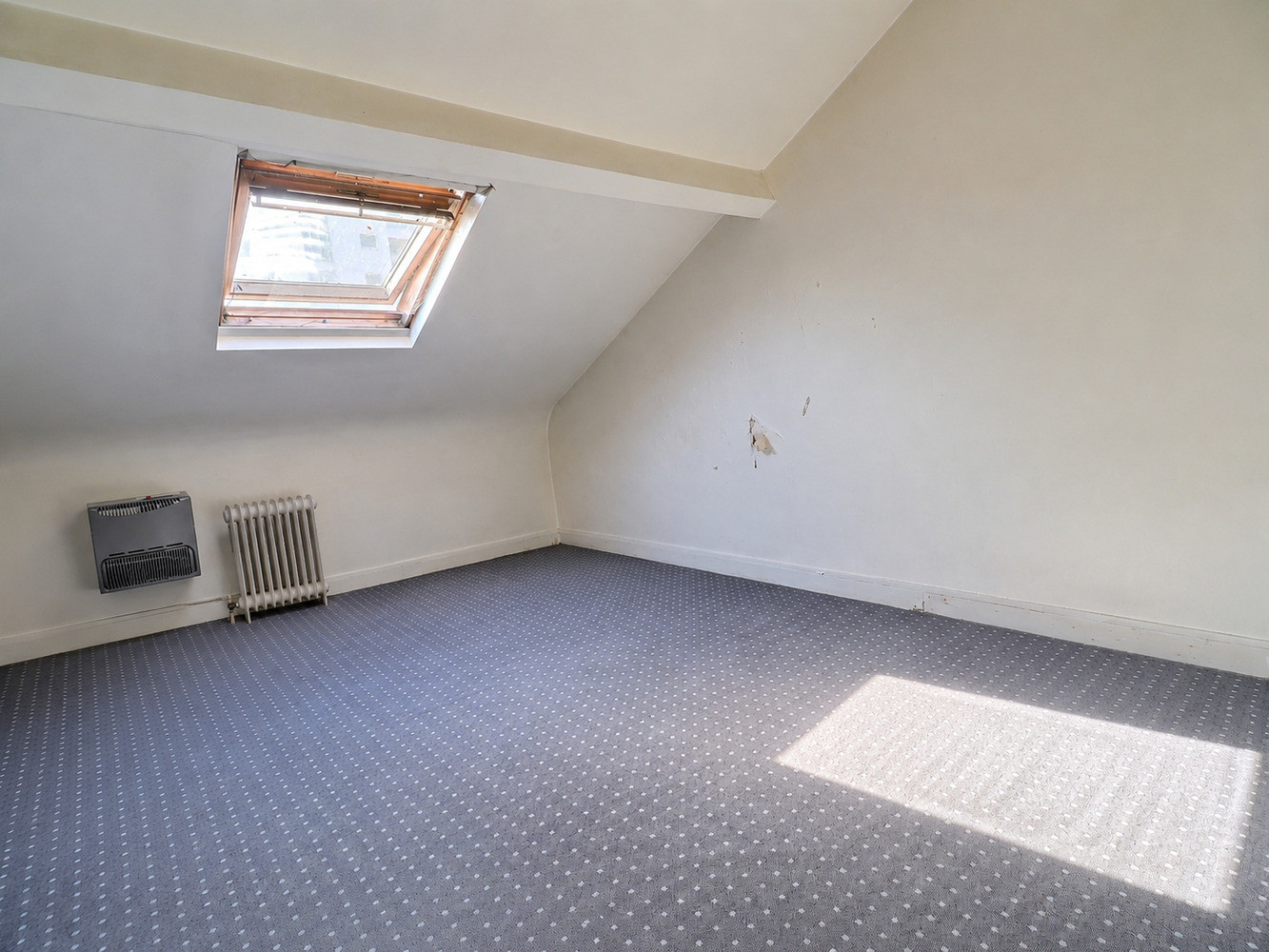 
                                                Vente
                                                 IMMEUBLE EN COPROPRIÉTÉ - 3 LOTS D’HABITATION